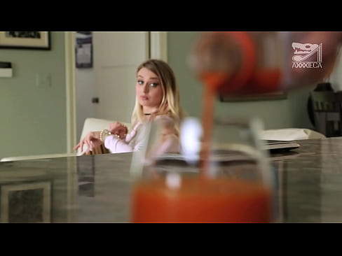 ❤️ Merch poeth gyda titw mawr a pussy tynn yn cael ceiliog o gollwr, ond yn galed iawn ❤ Pornor hardd wrthon ni ️❤