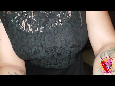 ❤️ Mae llyschwaer Slutty yn rhoi blowjob iddo a Sbaeneg ❤ Pornor hardd wrthon ni ️❤